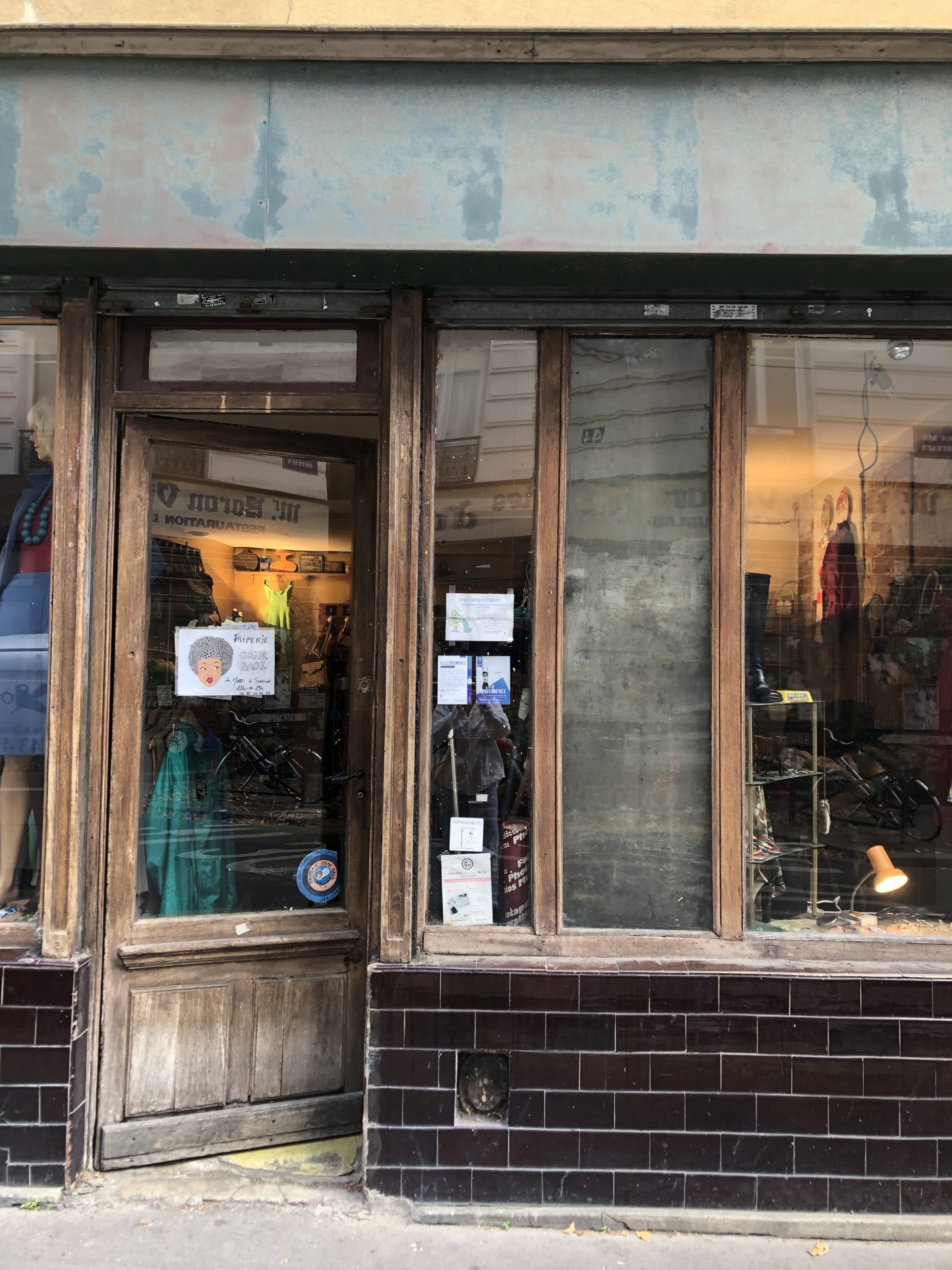 Vêtements d’occasion : la liste des friperies dans le 20e arrondissement