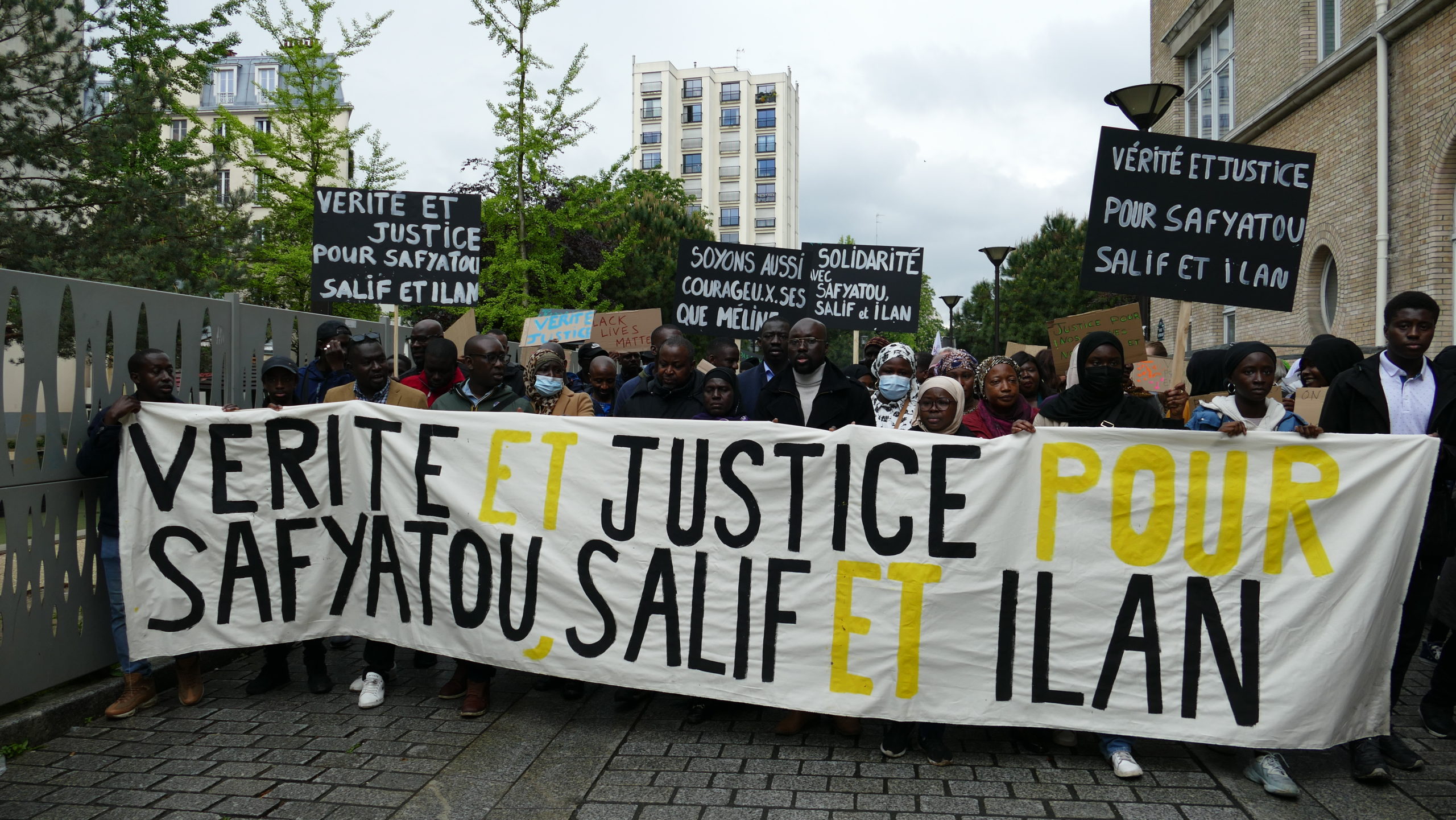 Adolescents percutés par la police dans le 20e arrondissement : une marche de soutien s’est tenue ce dimanche