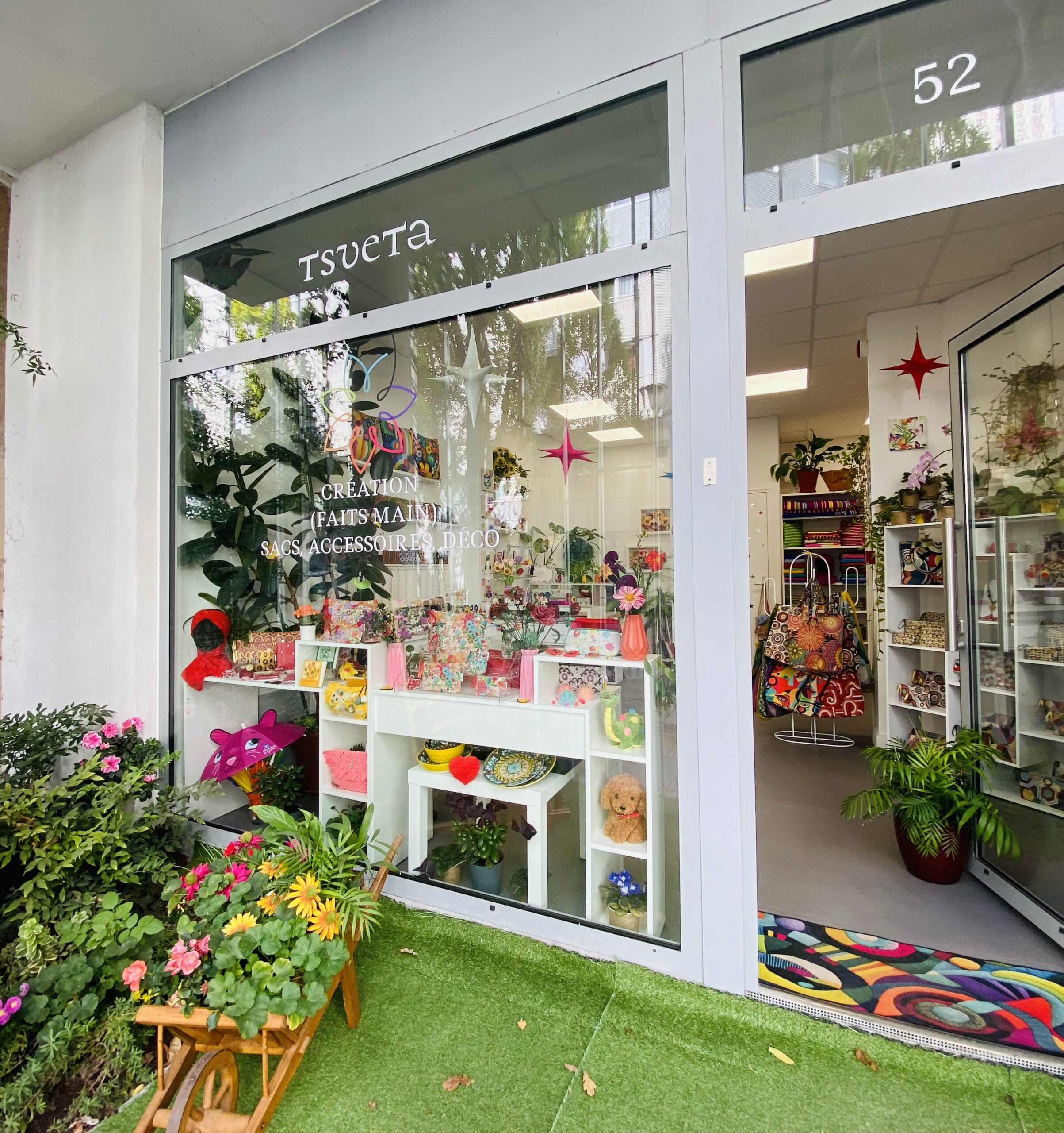 Tsveta : la boutique de couture (et de cadeaux) de la surdouée Tatyana à Saint-Blaise
