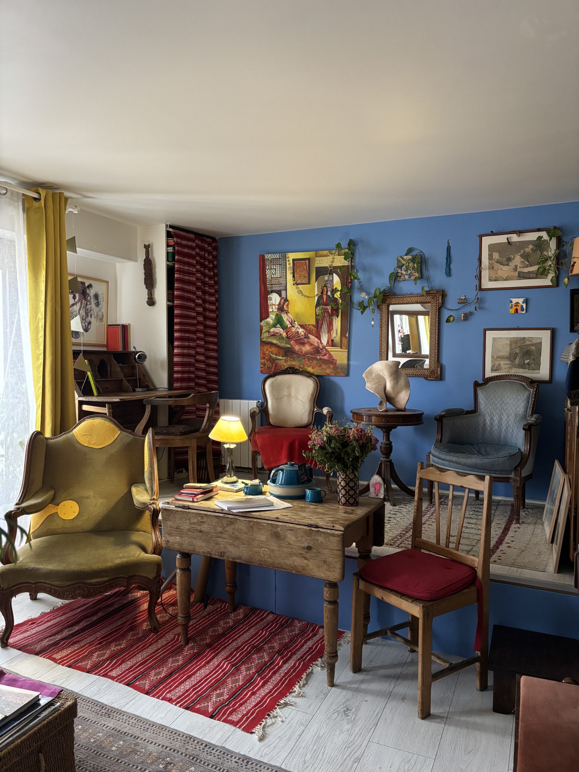 Dans l’antre du Capitaine : chez l’écrivain François-G. Bussac, rue Villiers de l’Isle Adam