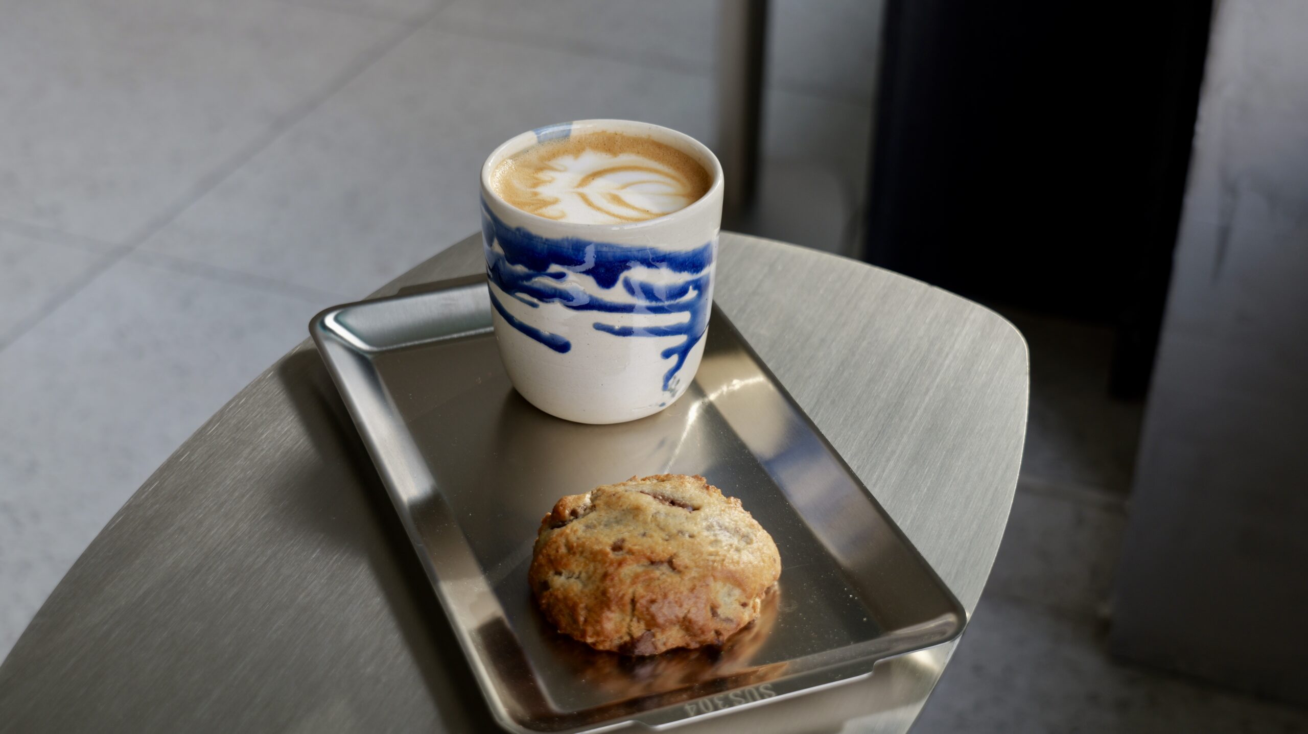 We Dough : l’enseigne de pâte à cookie crue installe son premier coffee shop dans le 20e arrondissement de Paris