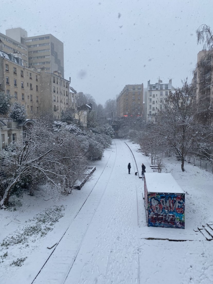 En photos : les rues du 20e arrondissement de Paris sous la neige