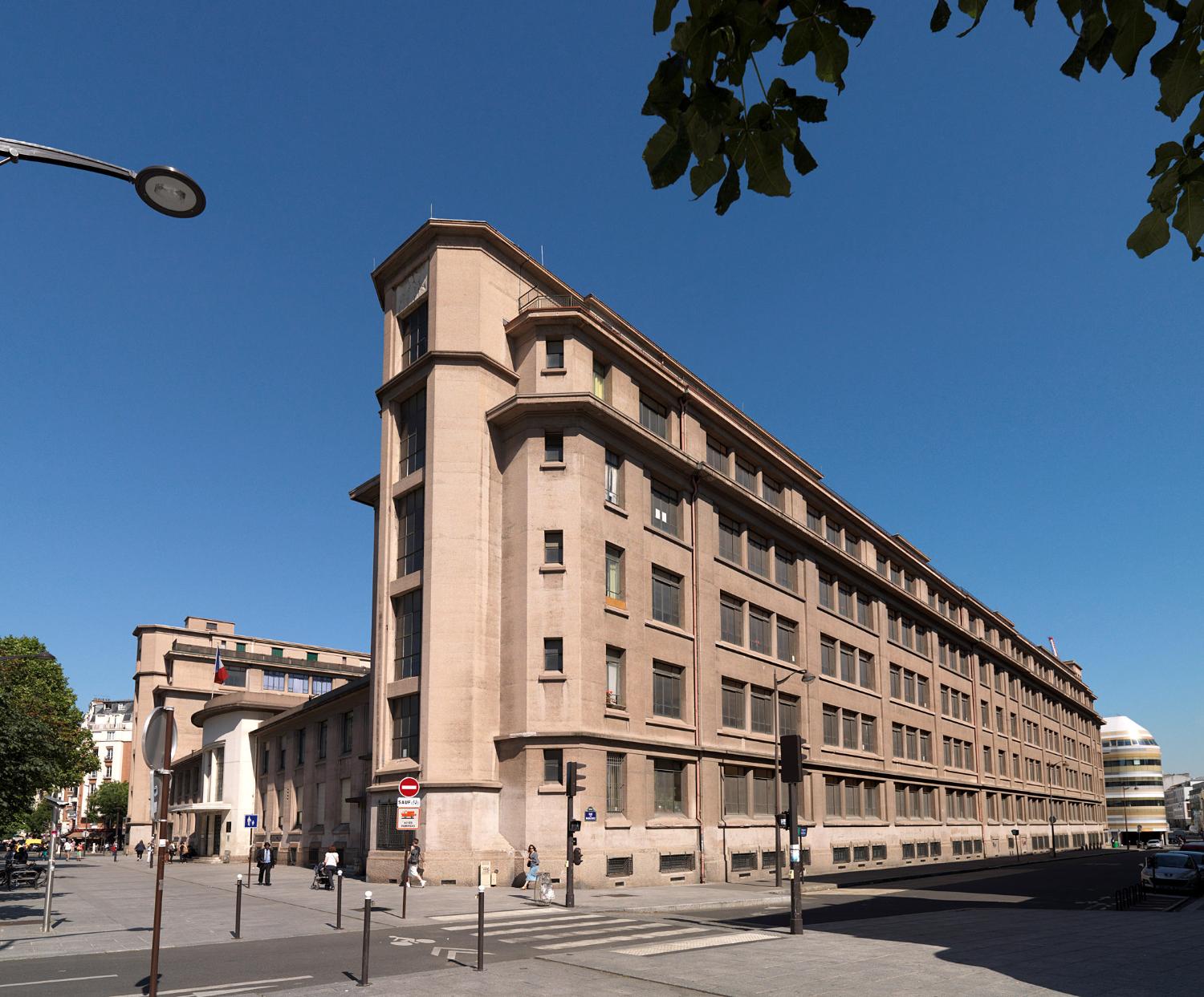 Plusieurs suppressions de classes annoncées dans des collèges du 20e arrondissement de Paris