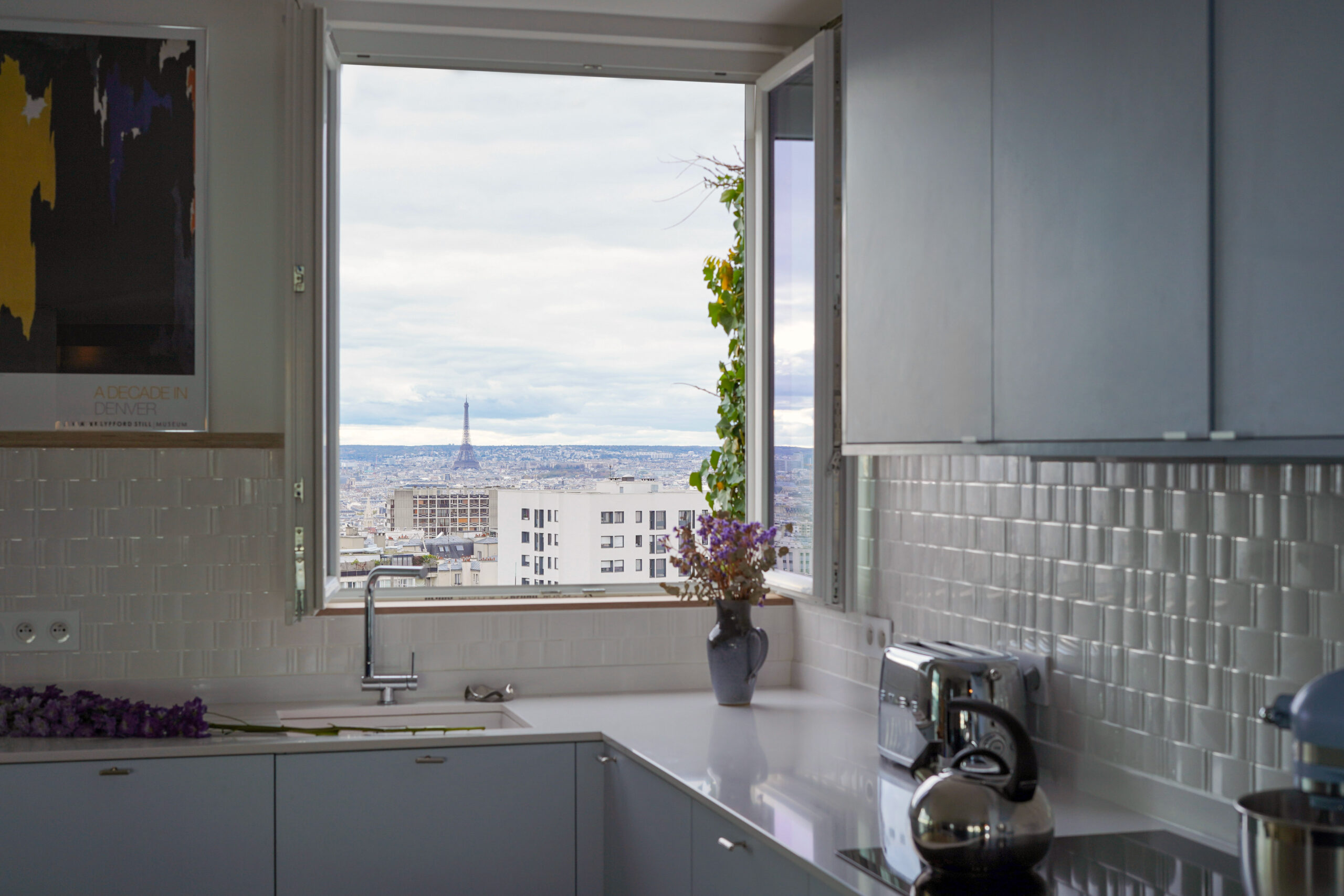 Avant-après de deux appartements des années 70, rénovés dans le 20e arrondissement de Paris