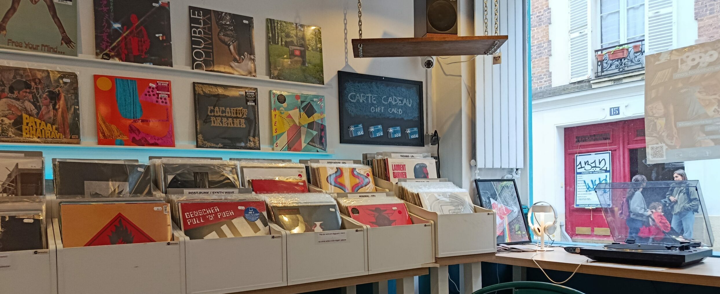 Le “Bar À loot” : à la fois bar, disquaire, webradio et salle de concerts